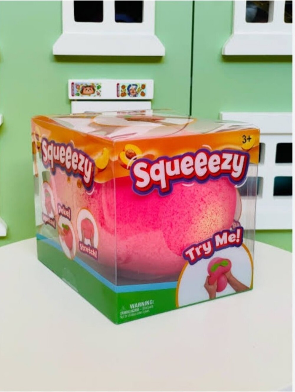 Squeezy Peach Squishy - Squeezy